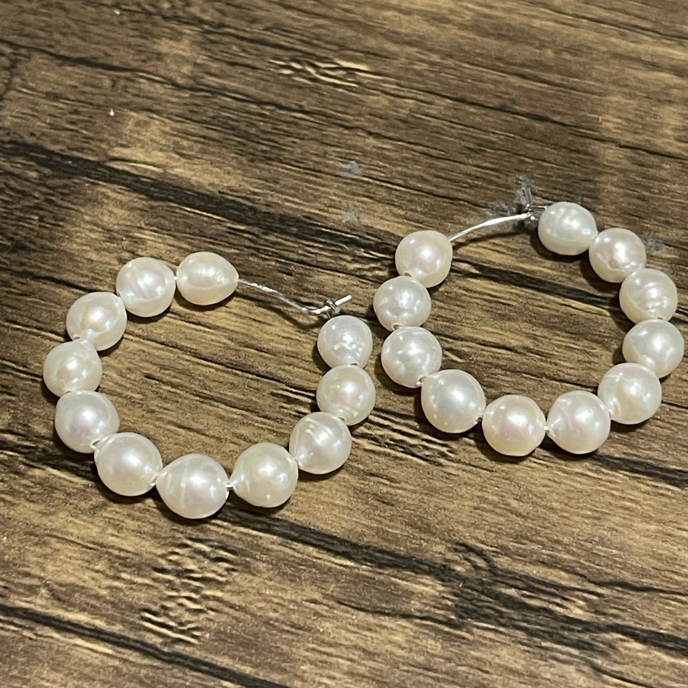 Natural Freshwater pearls Hoops